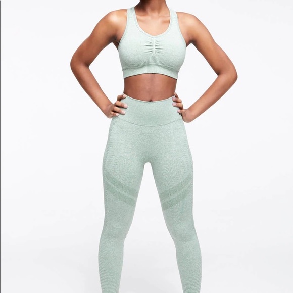 Lilias green scrunch leggings - Picture 5 of 11